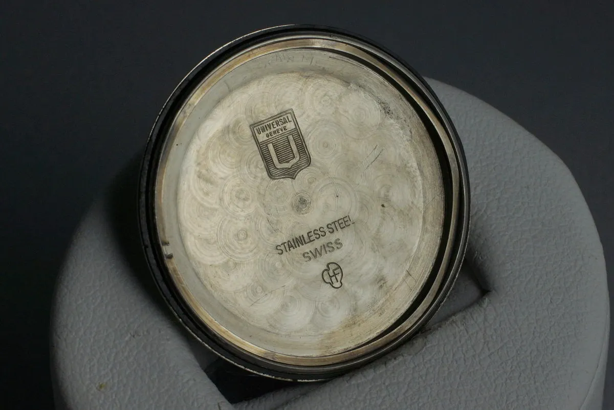 1967 Universal Geneve Tri-Compax Panda Dial 881101/01